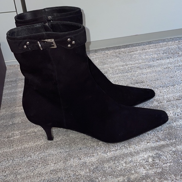 Prada black Suede Ankle boots with heel Booties vintage - Picture 4 of 17